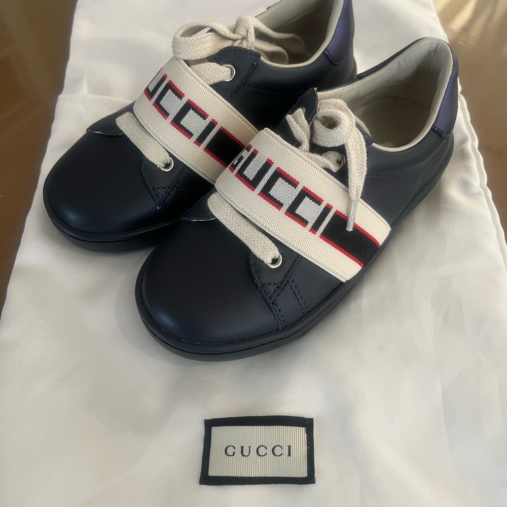 Gucci Dark Blue Sneakers with Beige Accents